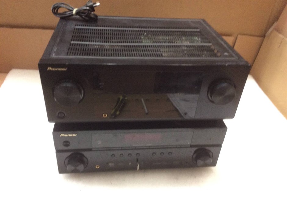 Pioneer VSX-519V AV Receiver + Pioneer VSX-521 AV Receiver