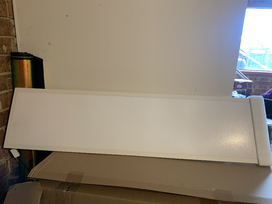 <p>6 x Tradesave LED Backlite Flat Panel, 36W (Unused)</p>