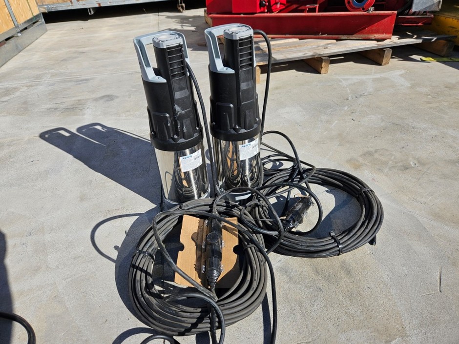 REEFE MULTISTAGE SUBMERSIBLE PRESSURE PUMP RSMP35, QTY x2