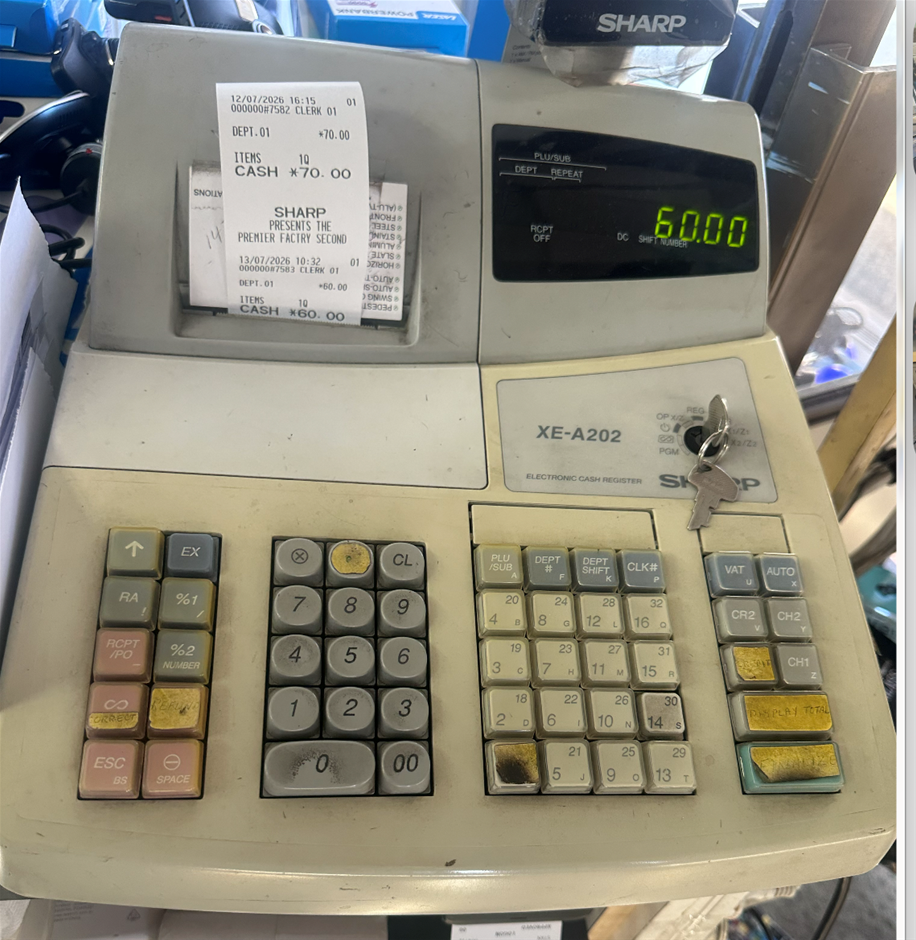 CLOSING DOWN SALE: Cash Register
