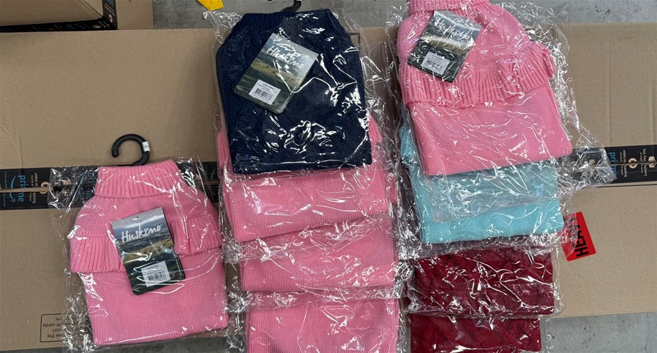 9 x Assorted Huskimo Dog Sweaters, Different Sizes