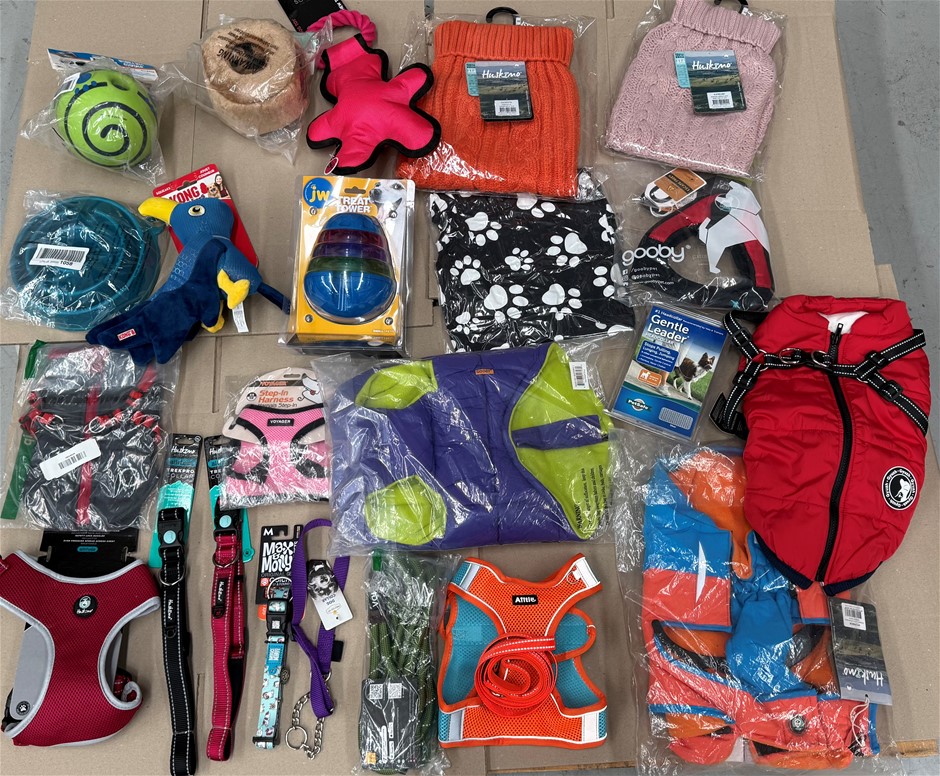Assorted Mix of Dog Items. 2x Huskimo Sweaters, 1 x Outward Hound Maze Bowl