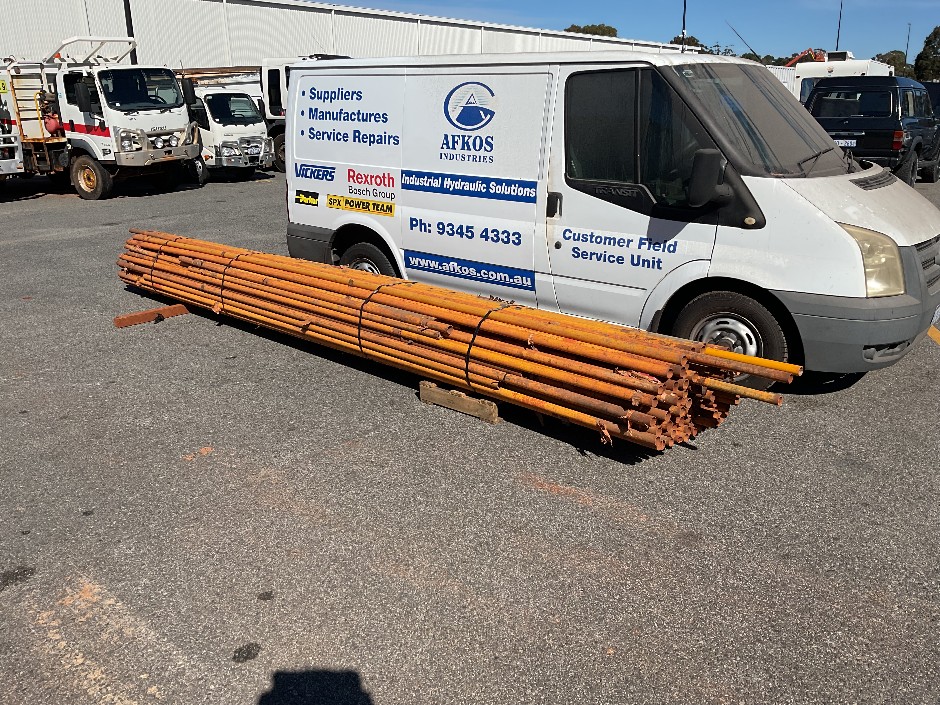 <p>Large industrial piping</p>