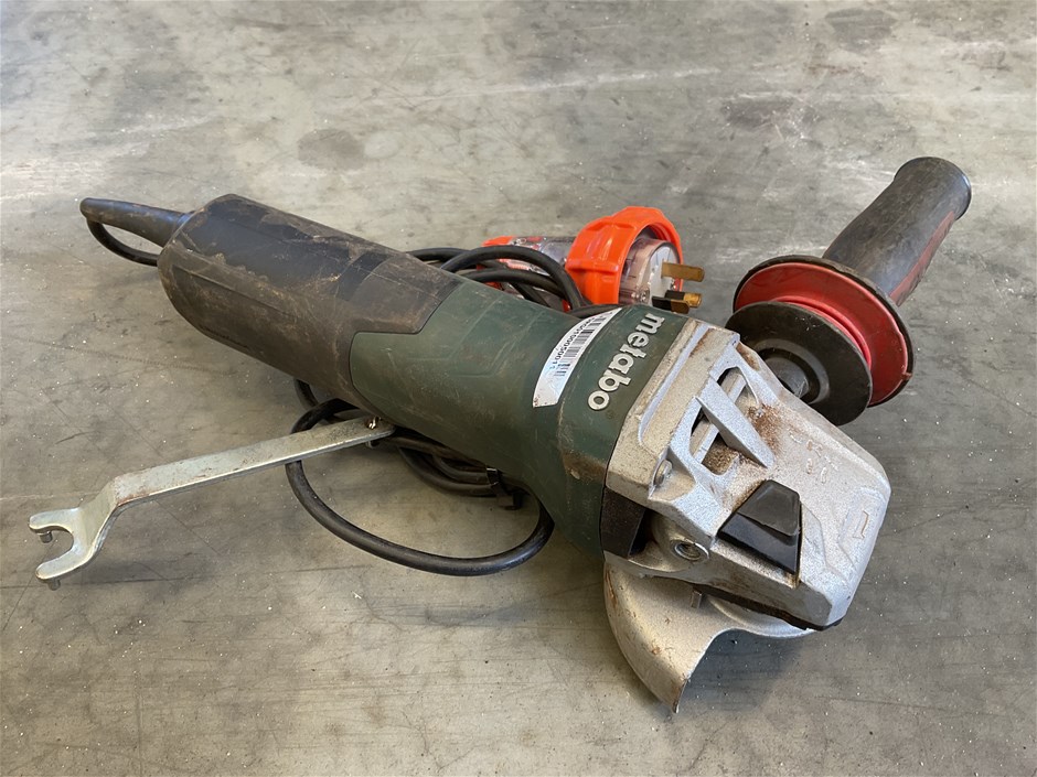 <p>Metabo 100mm Angle Grinder </p>