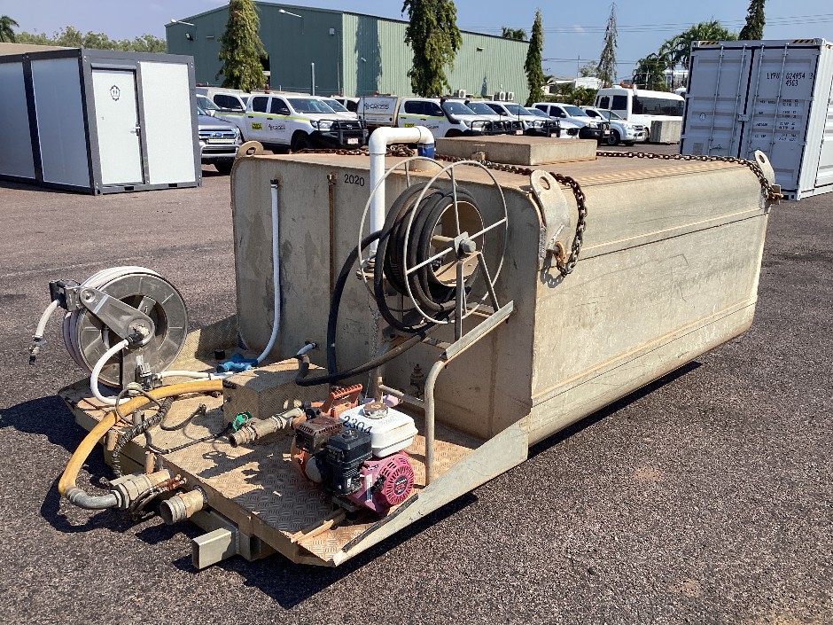 Aluminum Water Cartage Tank and Pump
