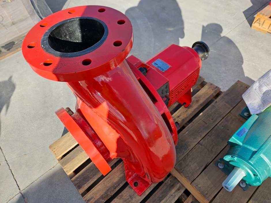 <p>DAVEY ISO CF200x150-400 CI-BR-SS420 END SUCTION CENTRIFUGAL PUMP</p>