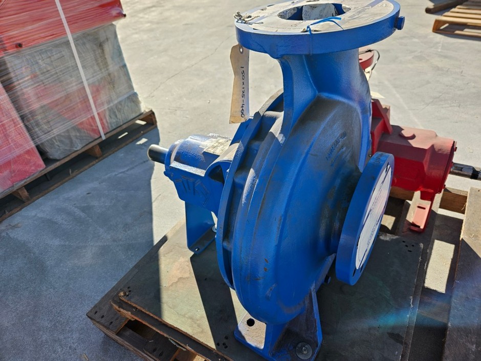 <p>SOUTHERN CROSS SOVEREIGN J ISO 150x125-400 END SUCTION CENTRIFUGAL PUMP<