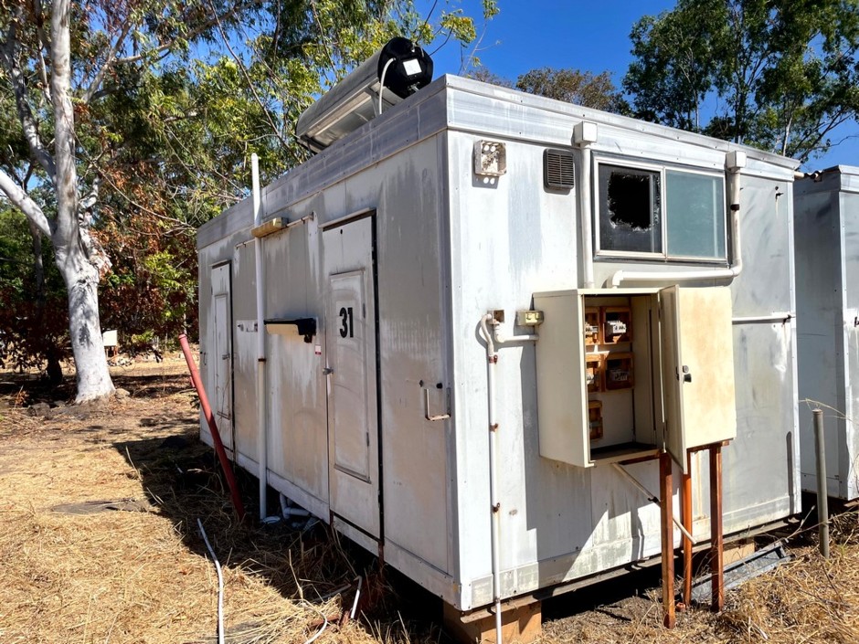 <p>Two Room 6m x 3m Demountable Building for Removal</p>