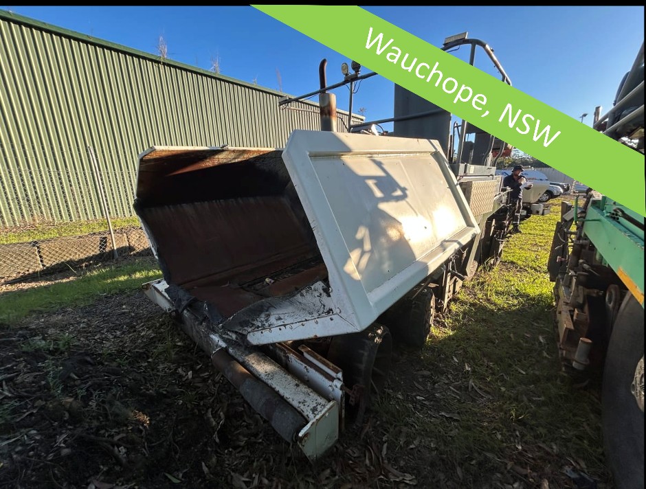 Blaxknox PF2181 Wheeled Paver **Off-Site**