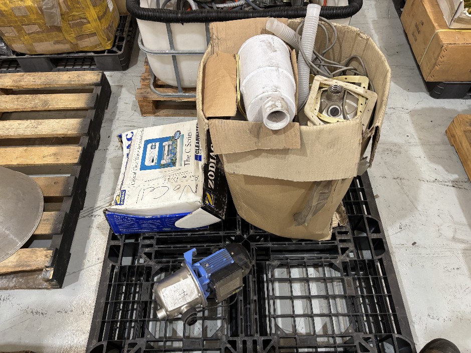 <p>Miscellaneous Pool Parts</p>