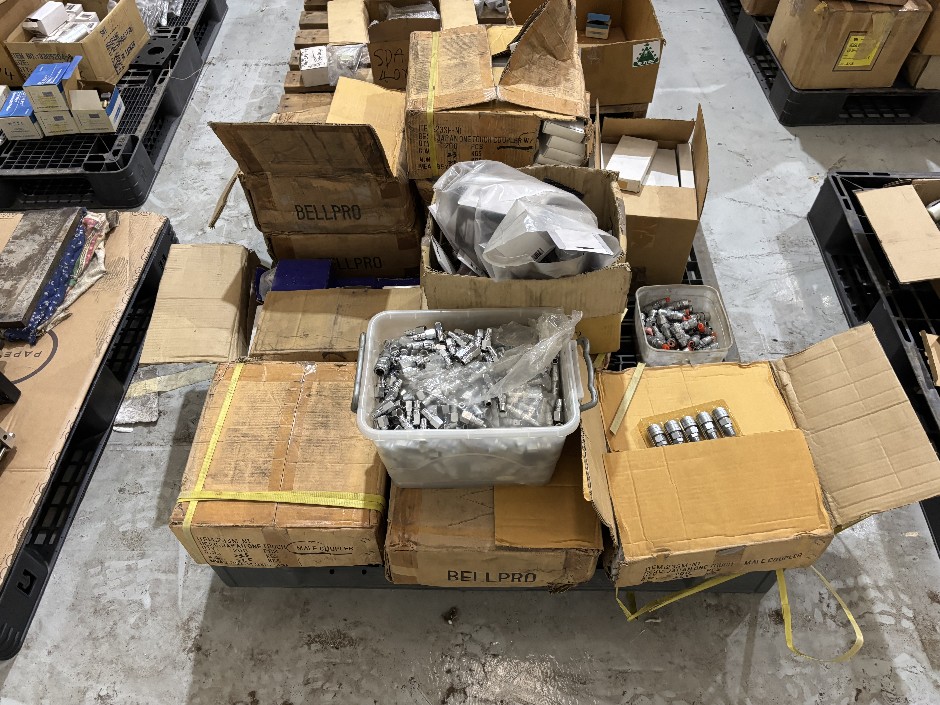 Assorted Pneumatic Quick-Connect Fittings & Couplers (Bellpro & Others)<