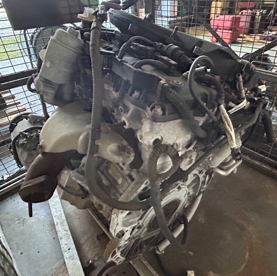 <p>Holden V6 Petrol Engine in Cage</p>