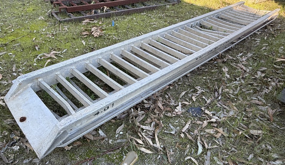 <p>Digga Aluminium Loading Ramps 4.8T (1 Set)</p>