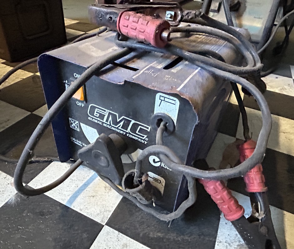 <p>GMC Arc Welder</p>