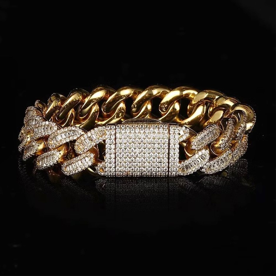 18KGold-plated, 925 Silver Cuban Chain Lab Created Moissanite Bracelet - 20