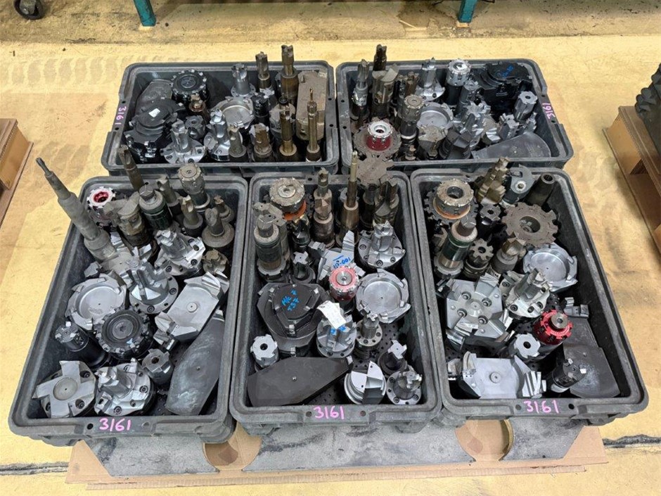 HSK A63 Facemill Holders (With Assorted Milling Cutlers)