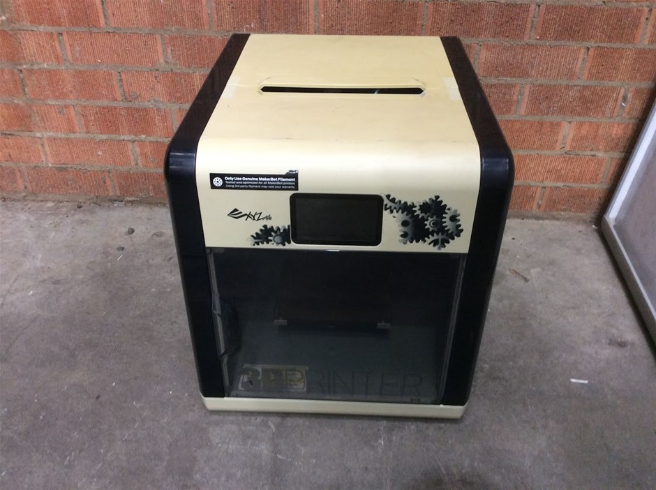 XYZprinting Da Vinci 1.1 Plus 3D Printer