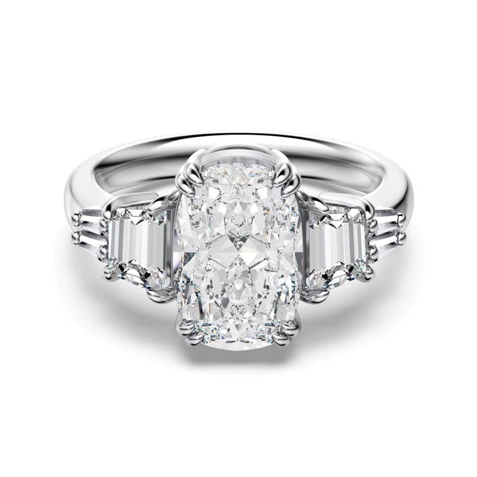 Large Oval 925 Sterling Silver 5A Cubic Zirconia Ring - Size 9