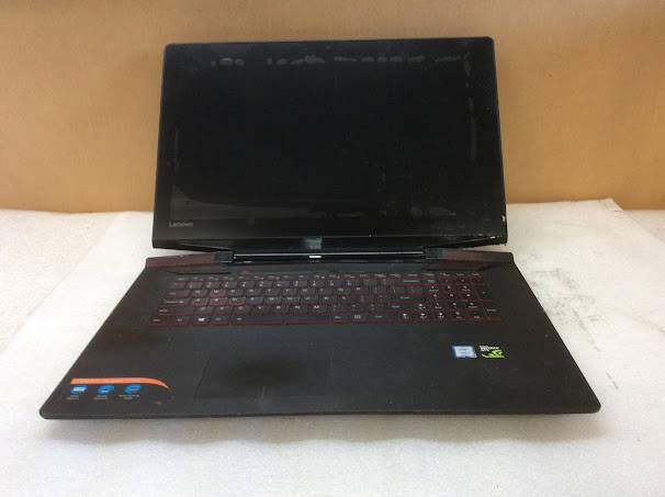LENOVO IDEAPAD Y700-17ISK Laptop I7-6700HQ 8GBRAM/256GB Black
