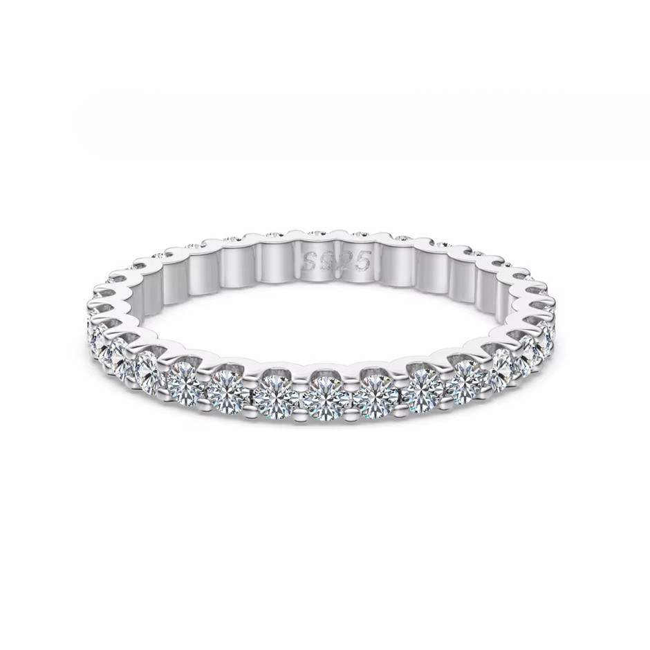 0.84ct Lab Created Moissanite 925 Sterling Silver Band Ring - Size 7