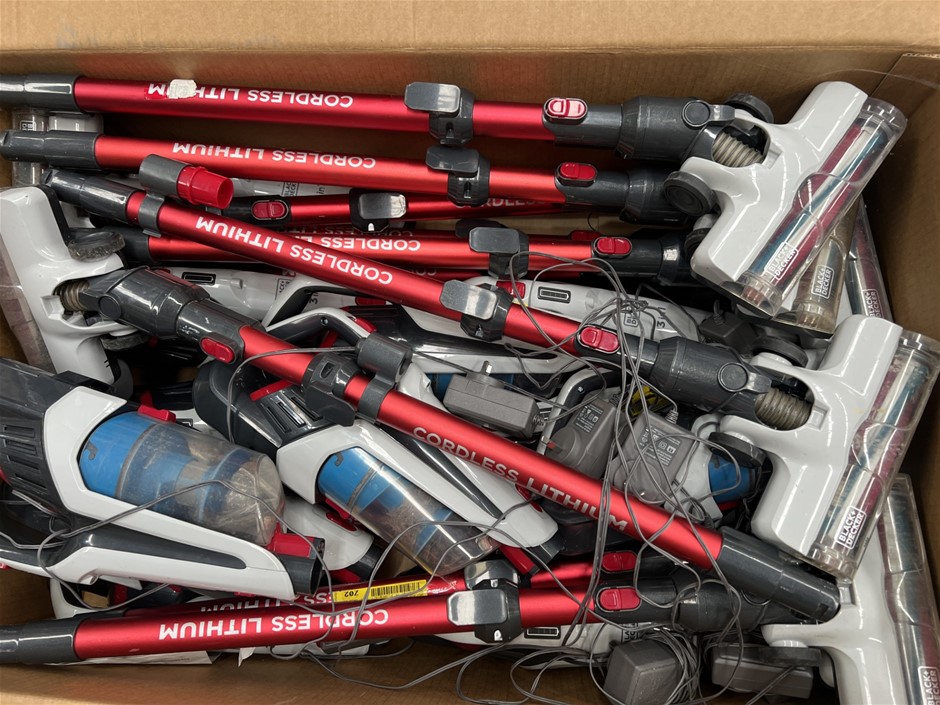 12 x BLACK + DECKER 3 In 1 Vacuums. NB: Minor Use, Not Working & Missing Pa