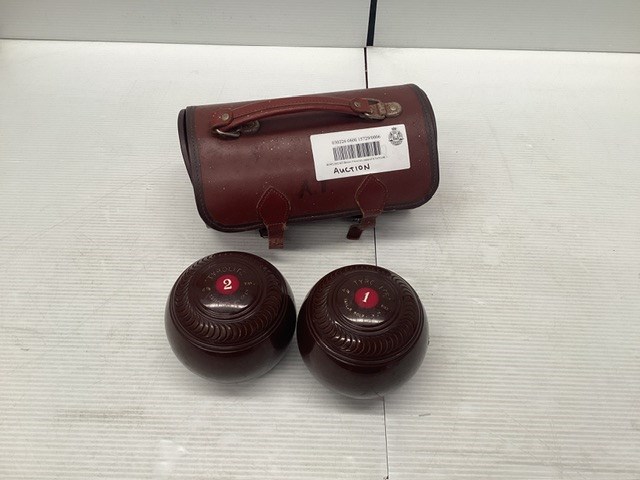 Taylor Rolph TyroLite Lawn Bowl Kit