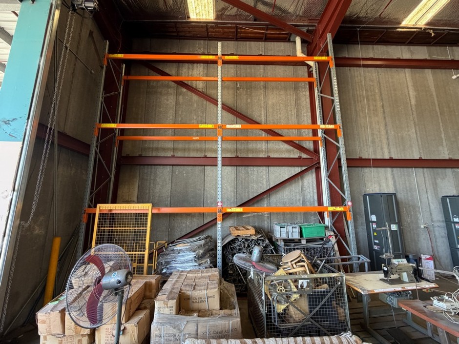 <p>Dexion Pallet Racking Shelving</p>