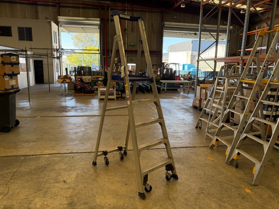 Bailey P150 Mobile Platform Step Ladder