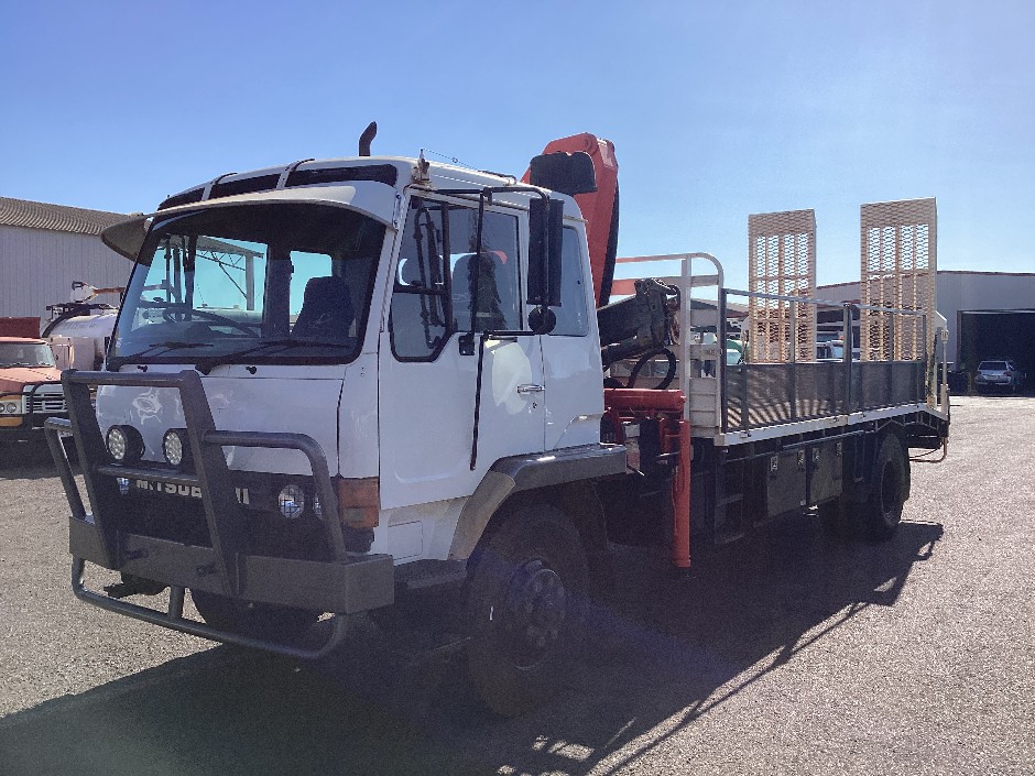 1992 Mitsubishi FM517MS 4x2 Crane Truck