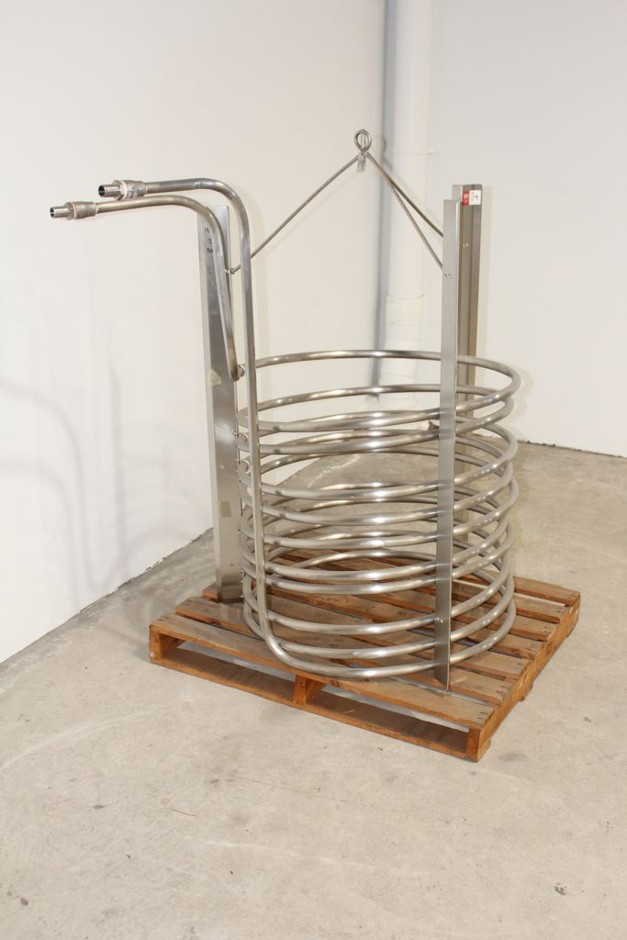 <p>Stainless Steel Submersion Heating/Cooling Coil</p>