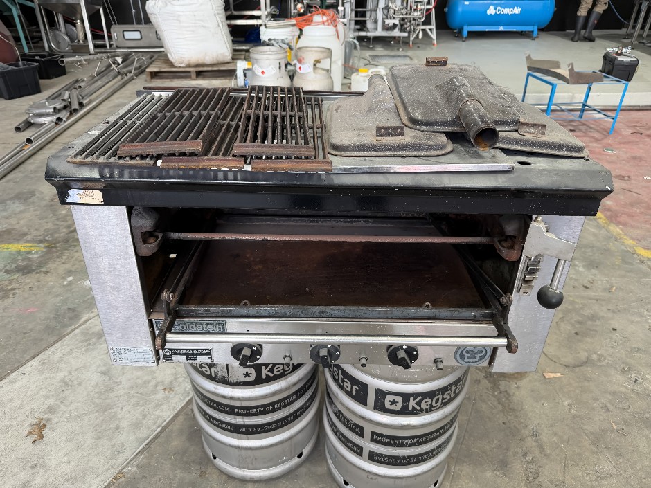 <p>Goldstein SA36 Bench Mount Gas Salamander Grill</p>