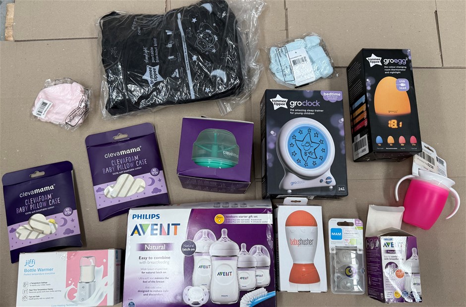 Assorted Mix of Baby Items: (As pictured) Consists of: Philips Advent, Tomm