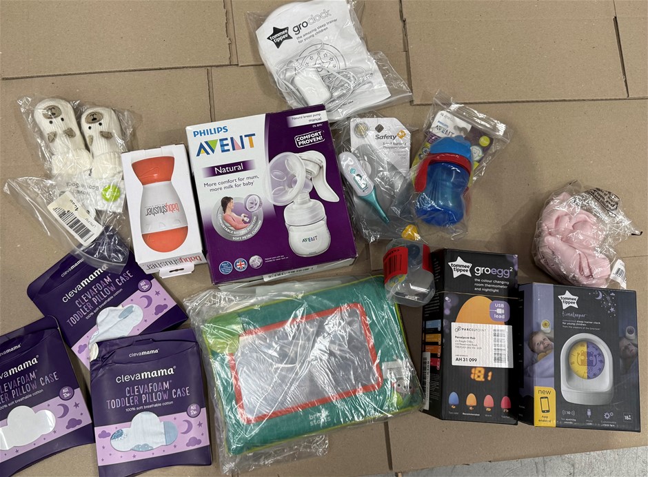 Assorted Mix of Baby Items: (As pictured) Consists of: Philips Advent, Tomm