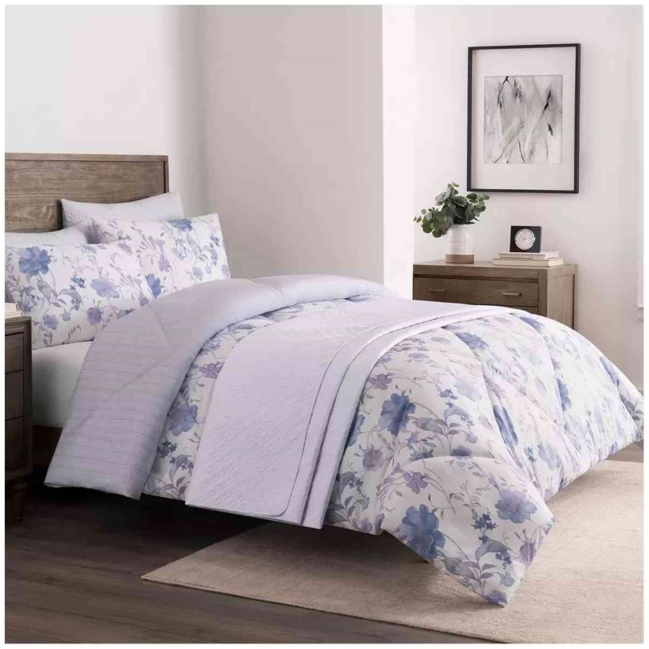 ADORN Home Comforter Queen 6 Piece Set Irving Cool. NB: Not in original pac