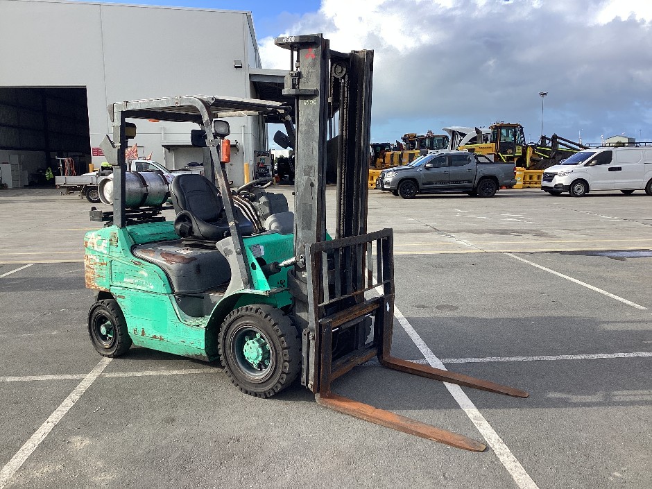 Mitsubishi FG25ZNT Forklift