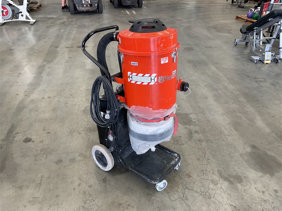 <p>Portable Dust Extractor Husqvarna S26</p>