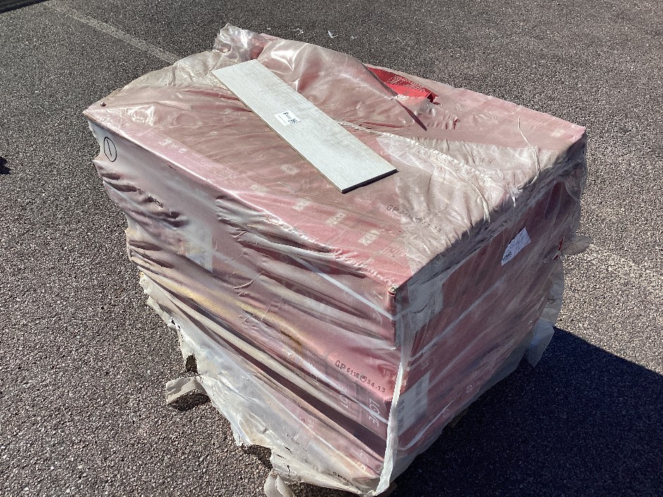 Pallet of Assorted Tiles Fusion White 15cm x 75cm