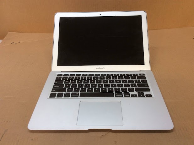 APPLE MACBOOK AIR(A1466)(2925) Laptop I5-5250U 8GBRAM/256GB