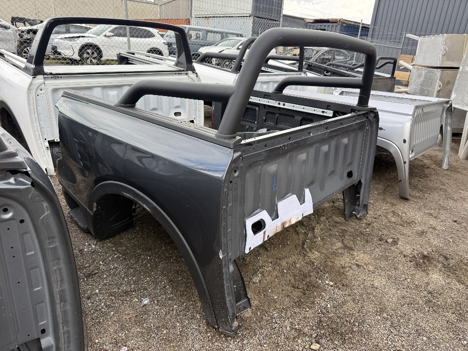 Unknown Model Ute Tray