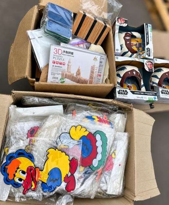 BUNDLE: 7 x STAR WARS Ahsoka Tano Head Figure Toys + Blackboard Erasers, Ki