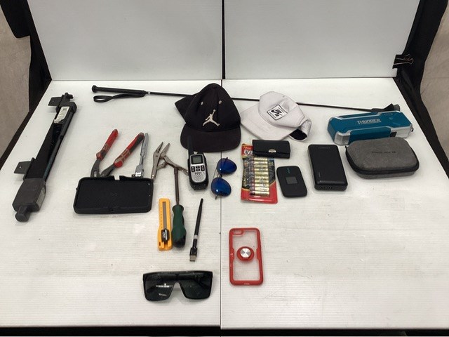 <p>Assorted Miscellaneous Items </p>