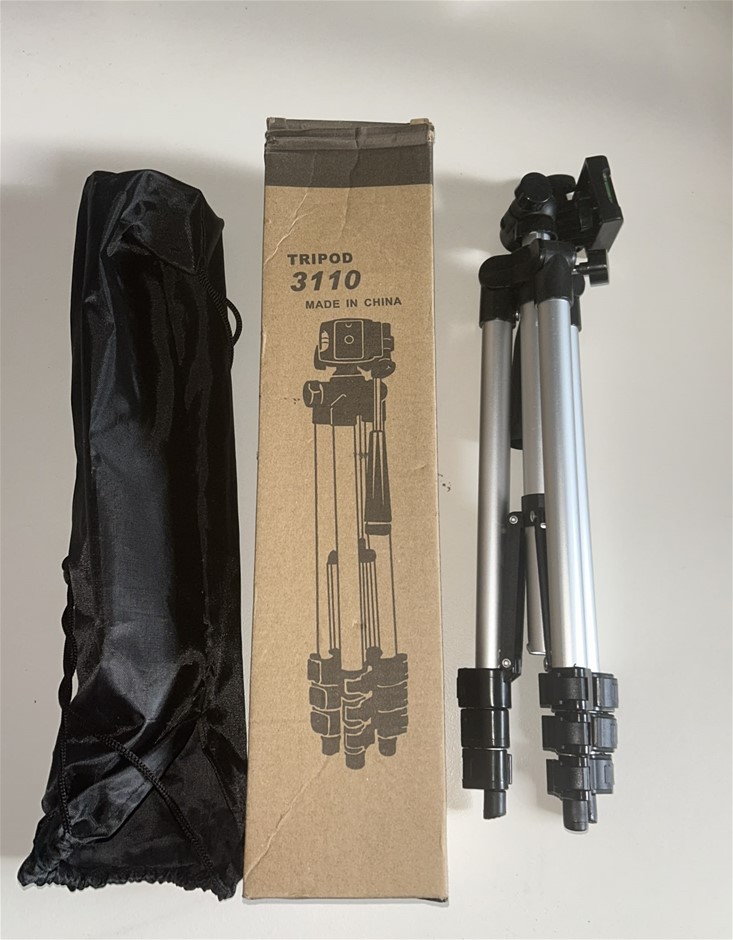 Tripod 3110 Portable Camera & Phone Stand