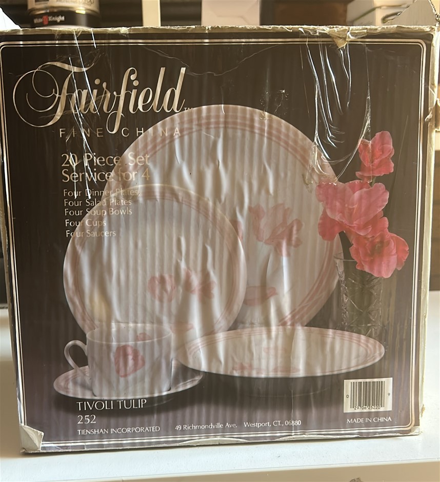 FAIRFIELD Fine China 20 Piece Set