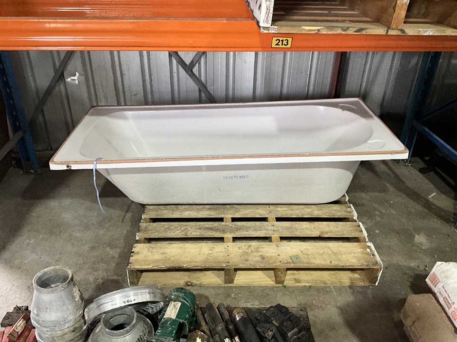 Bath tub - Unused