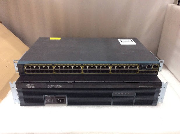 Cisco WS-C2960S-48TS-L V057 Switch&CISCO2921/K9 V06 Integrated Router
