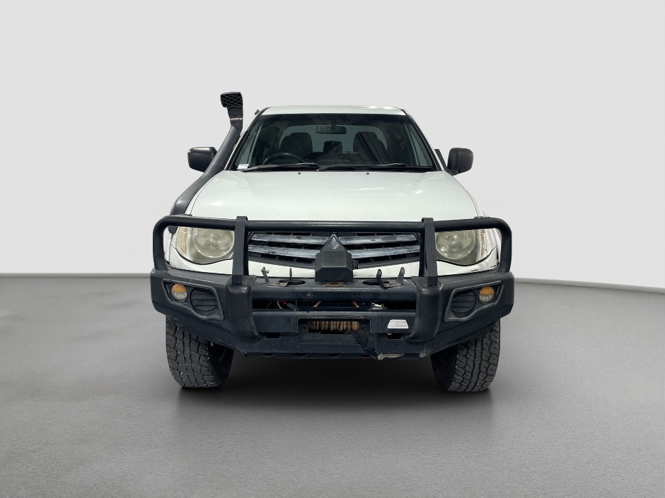 2012 Mitsubishi Triton GLX Diesel