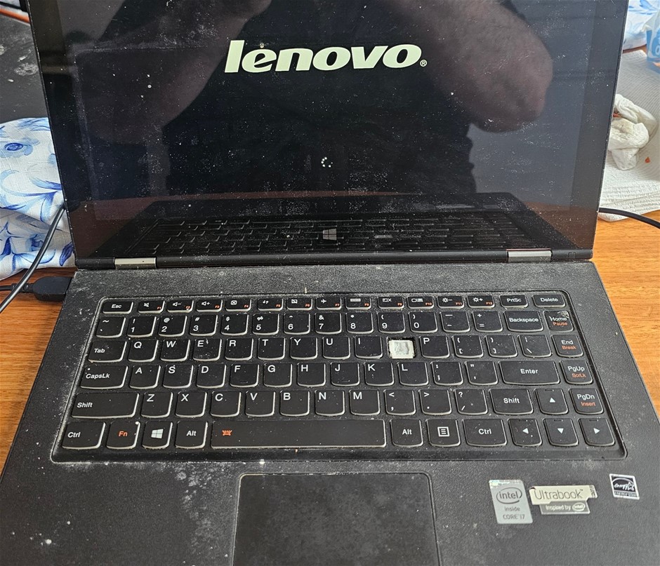 3 x Laptops - Poor condition, Working
