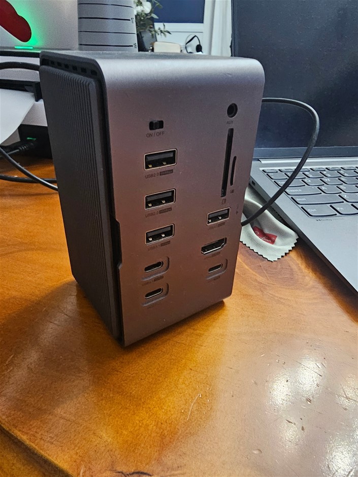 MULTI INTERFACE PORT HUB 110W