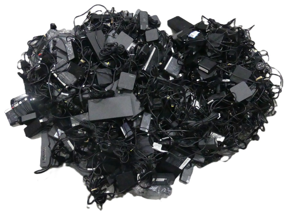 <p>Pallet Of Lenovo And Assorted Brand AC Power Adapters Without AC Power C