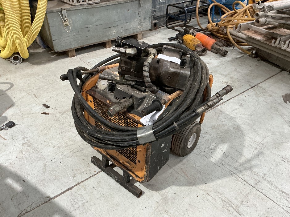 <p>Partner HE40 3 Phase Hydraulic Power Pack</p>